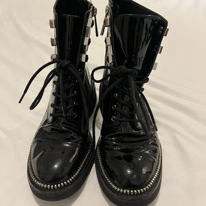 MICHAEL KORS PATENT LEATHER BOOTS